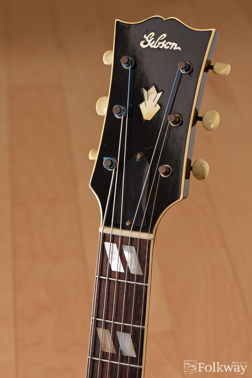 1945 Gibson L-7