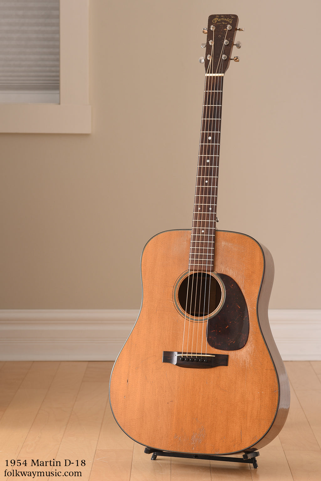 1954 Martin D-18