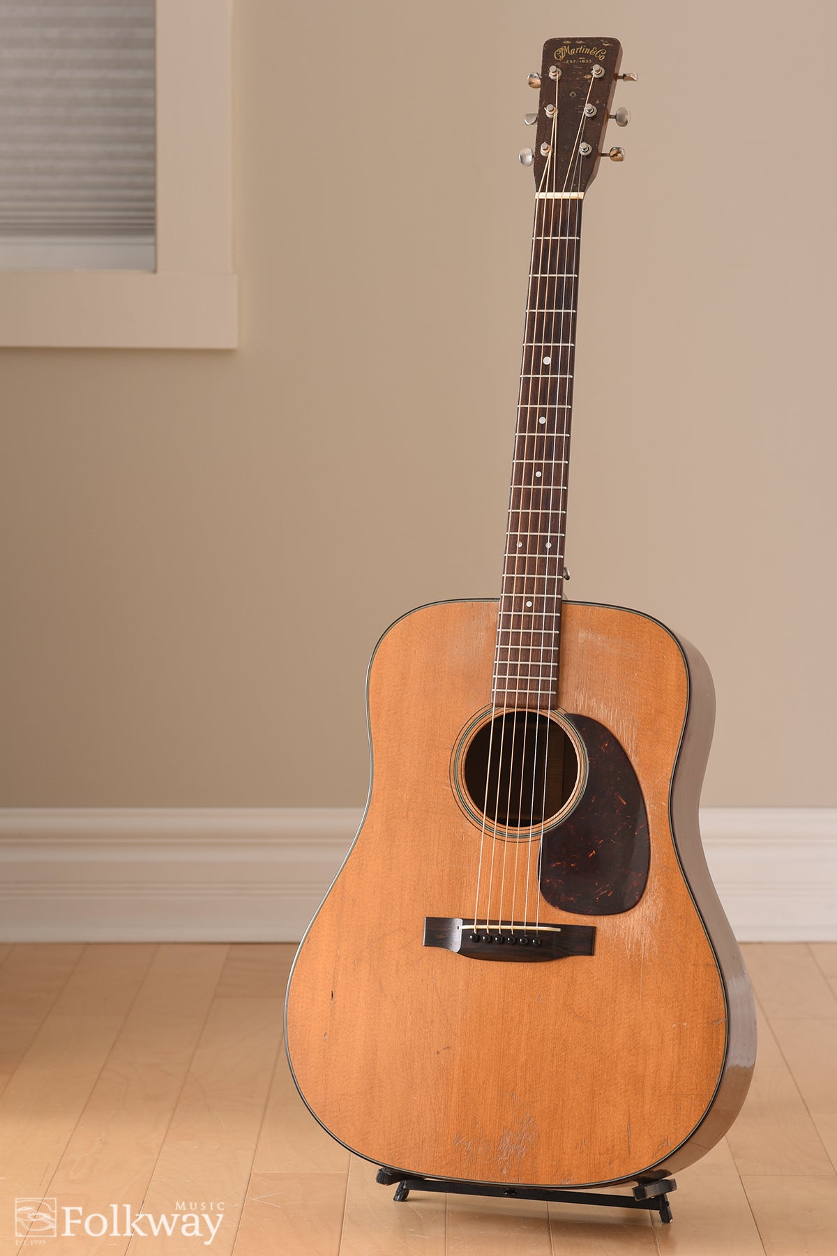 1954 Martin D-18
