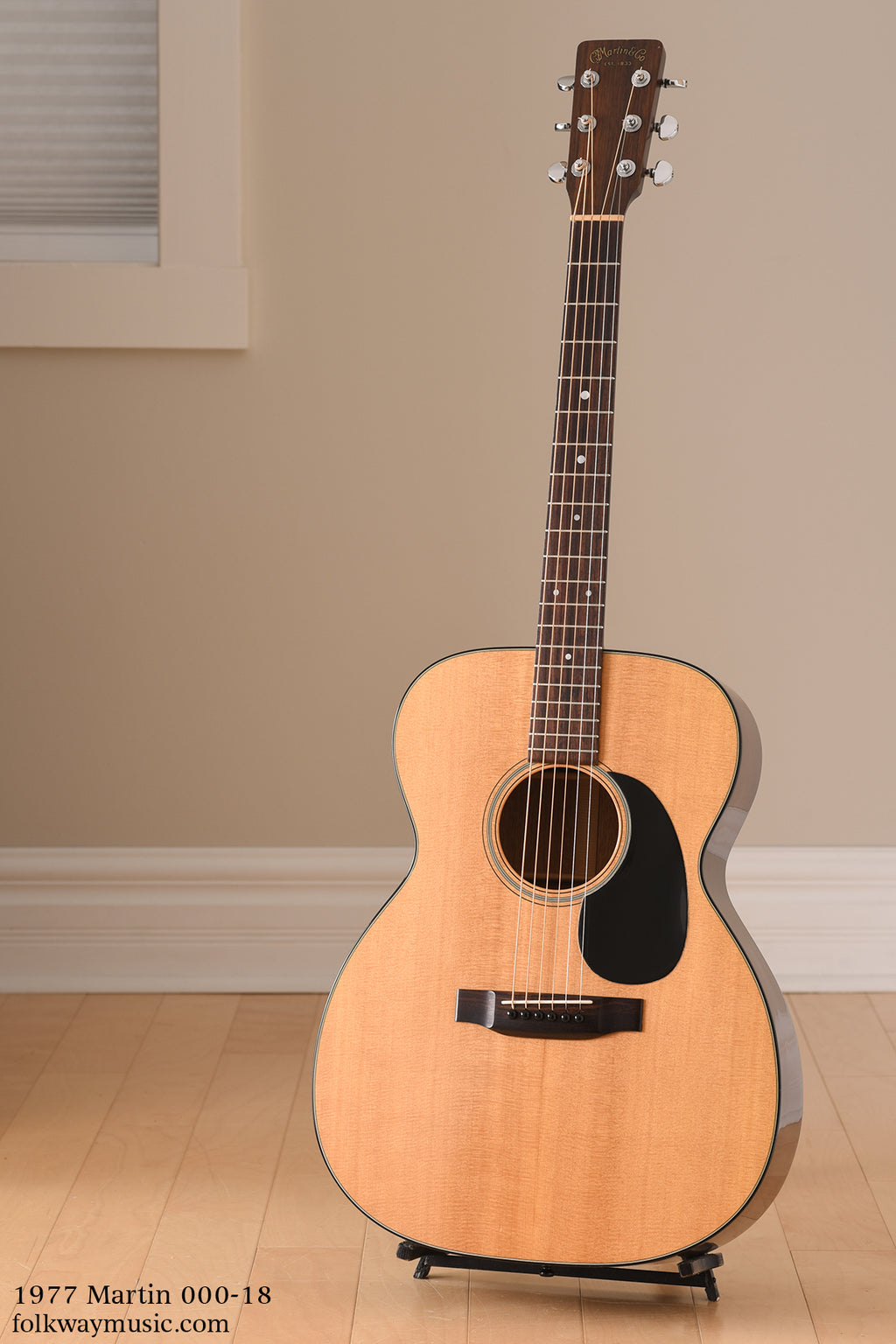 1977 Martin 000-18