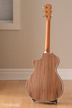 Taylor 212ce