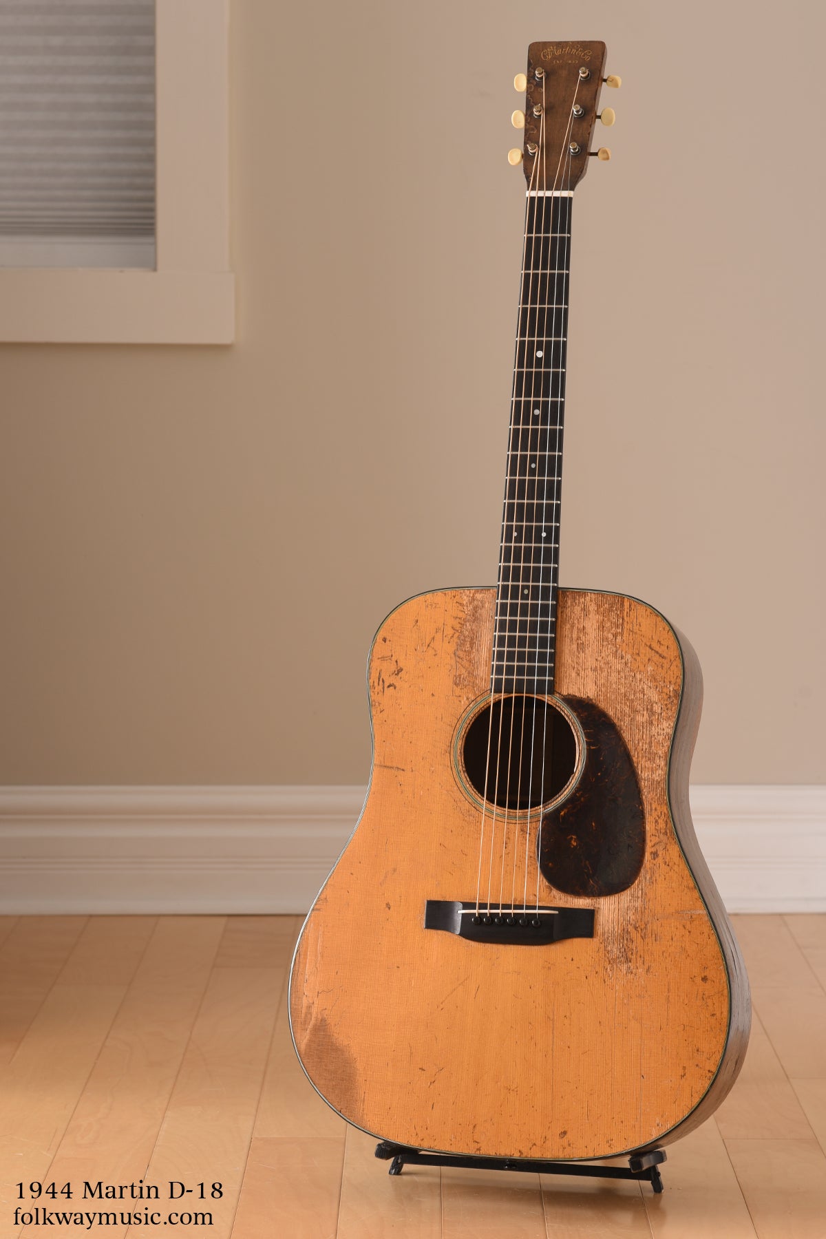 1944 Martin D-18