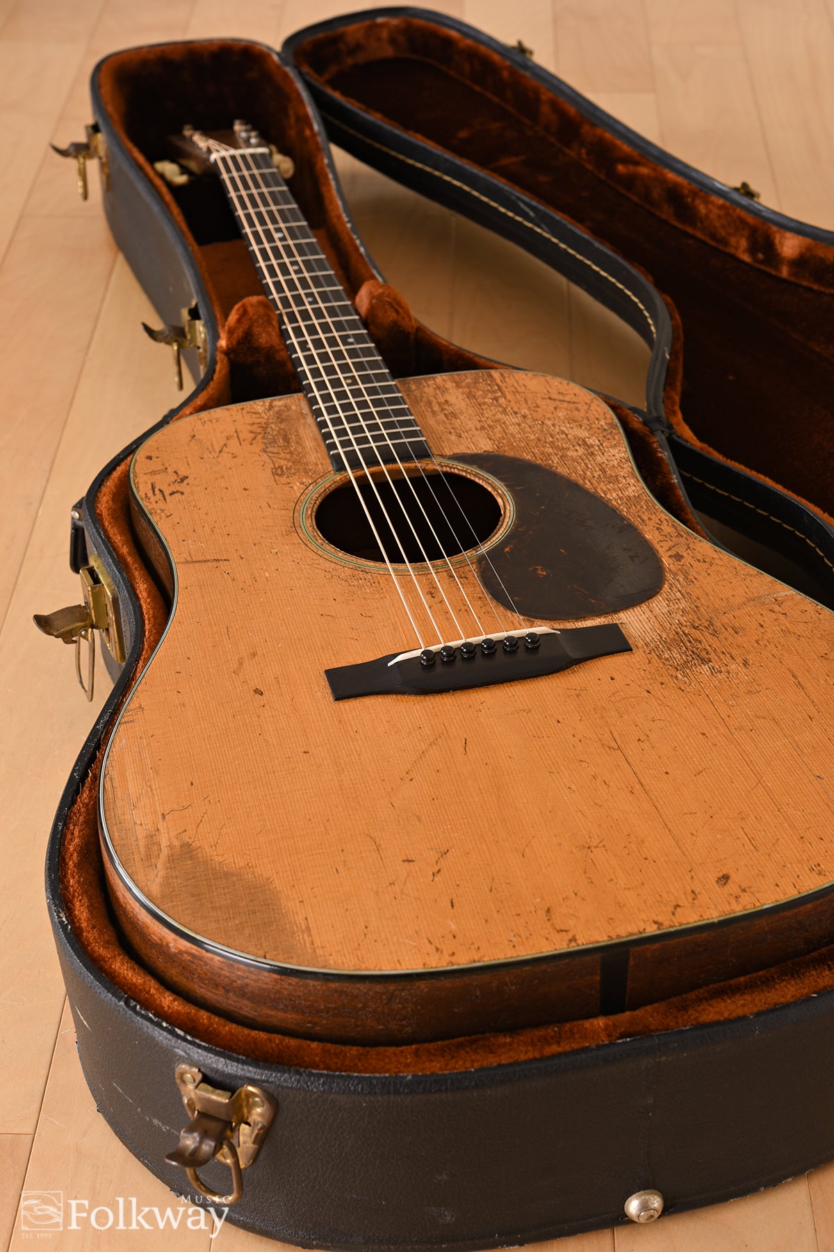1944 Martin D-18
