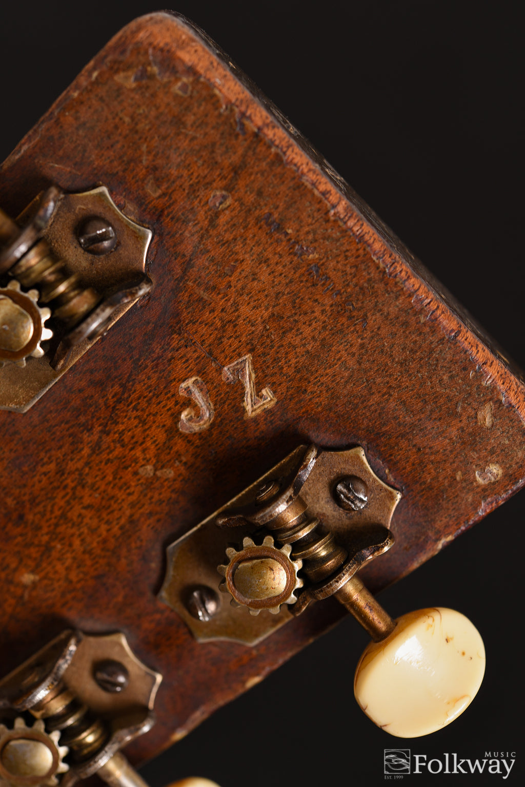 1944 Martin D-18