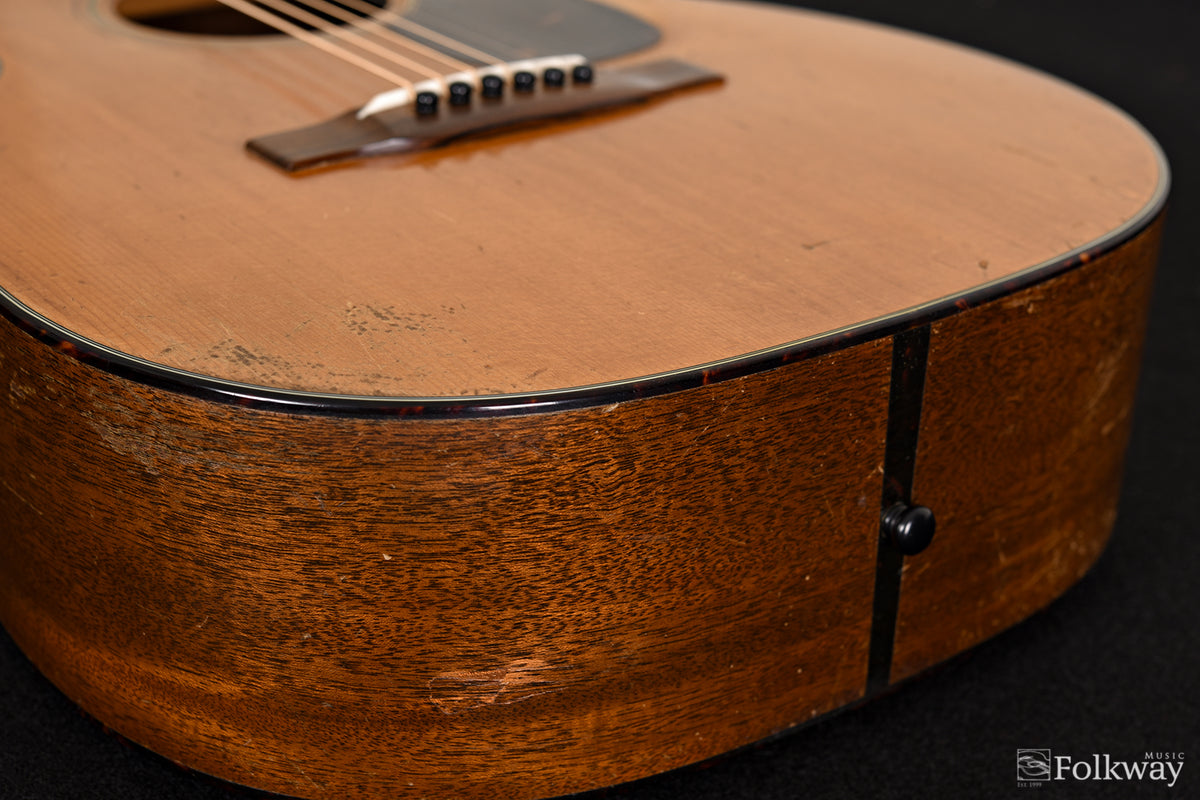 1959 Martin 0-18