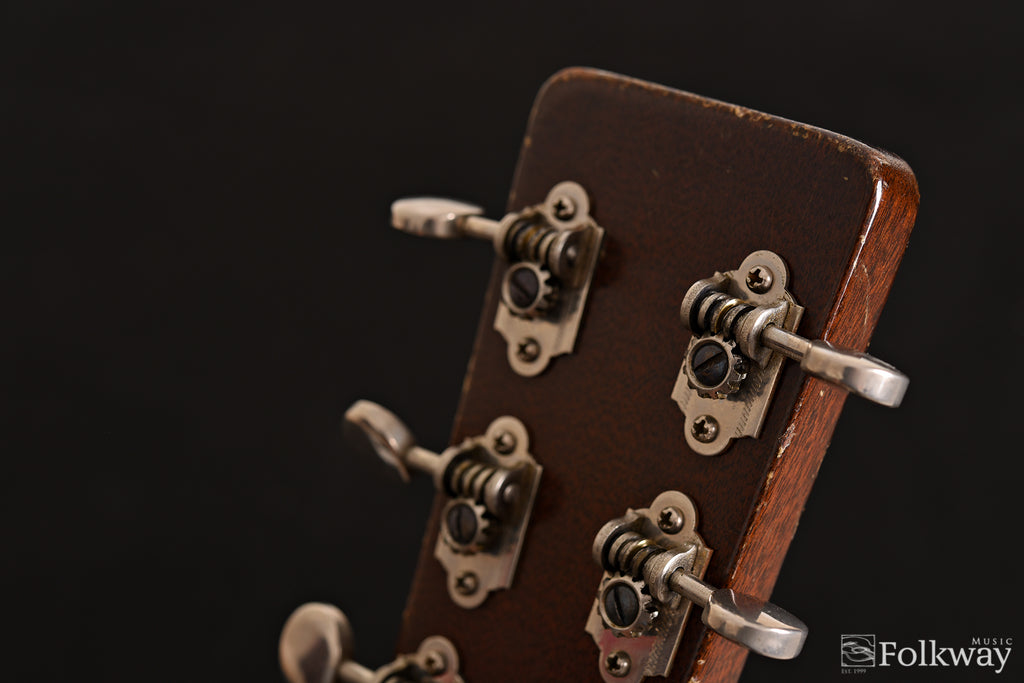 1958 Martin 00-18