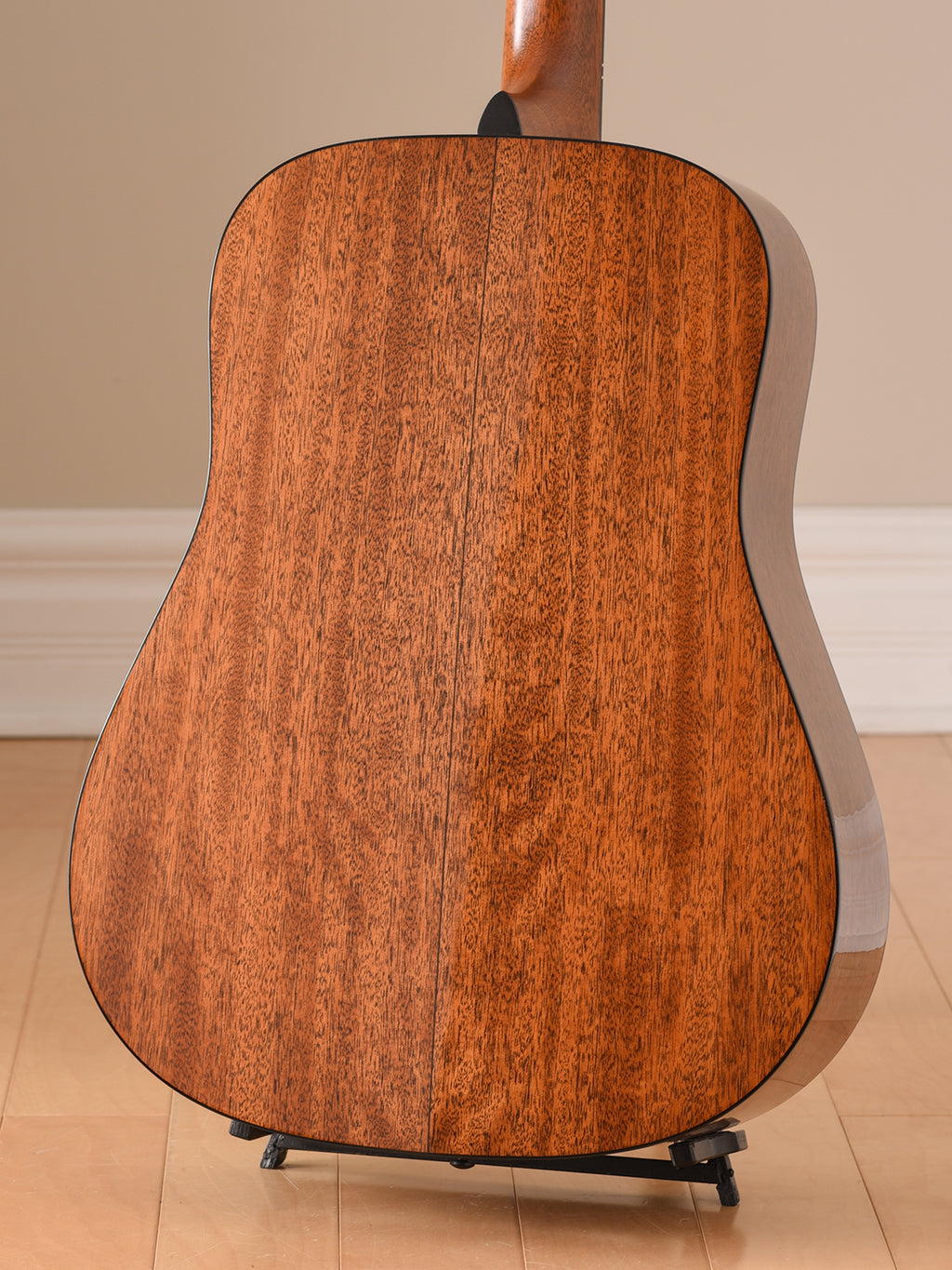 Martin D-18