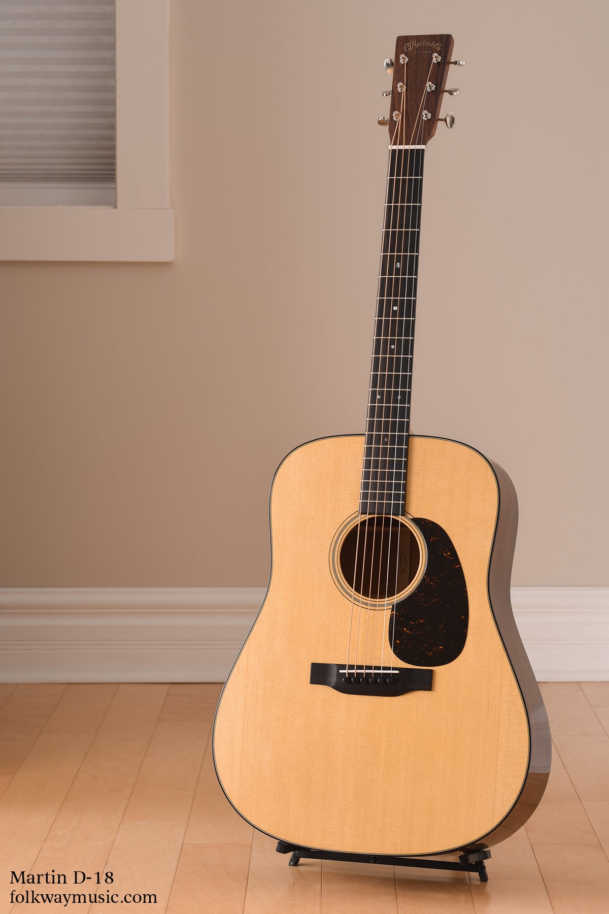 Martin D-18