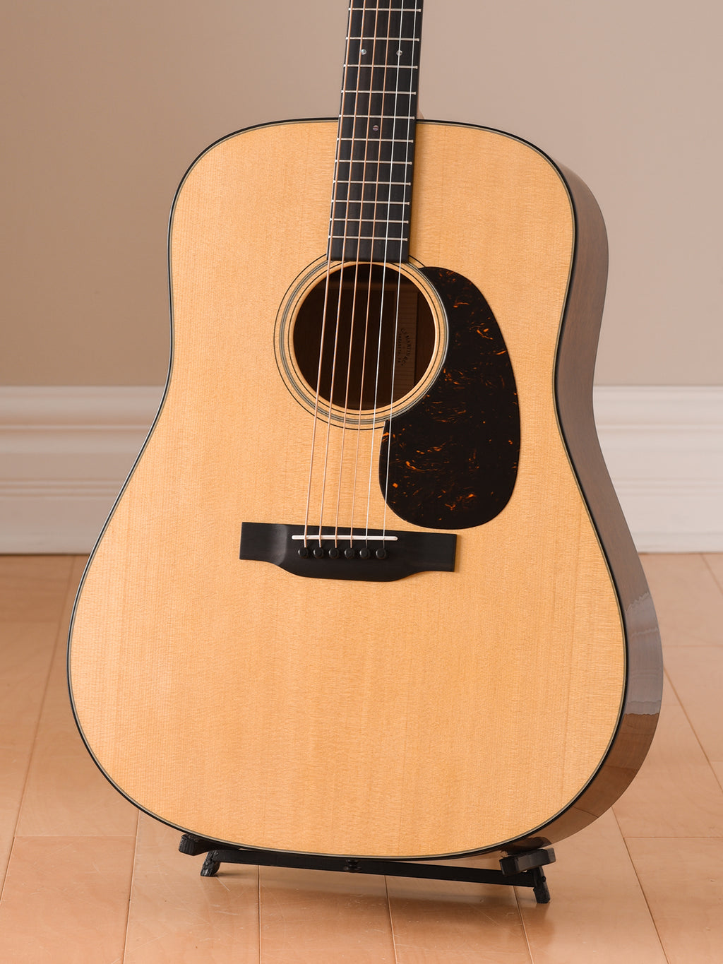 Martin D-18