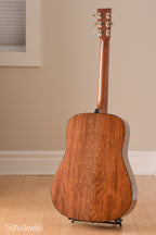 Martin D-18