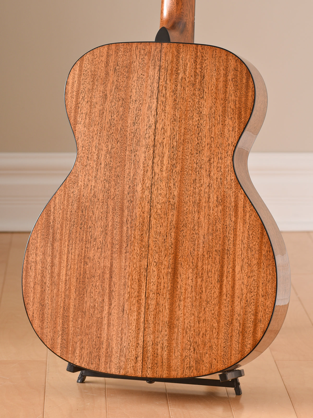 Martin 000-18