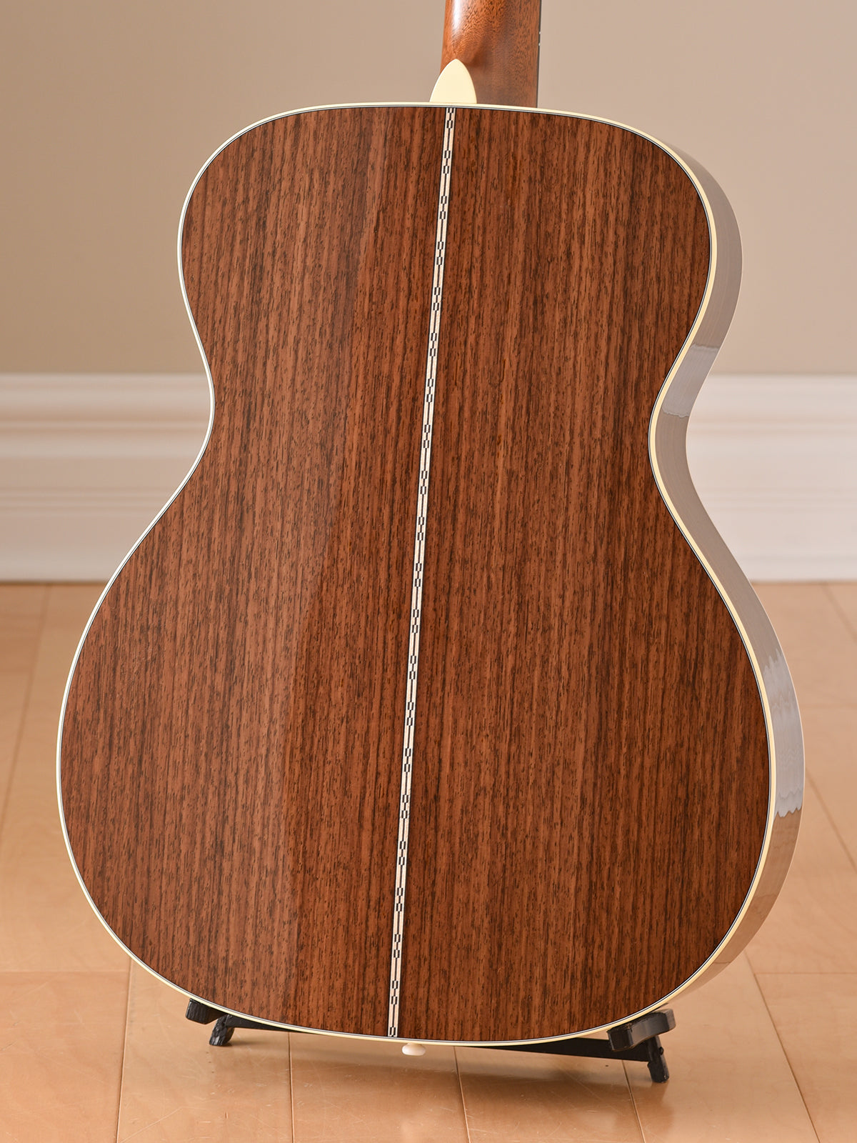 Martin 000-28