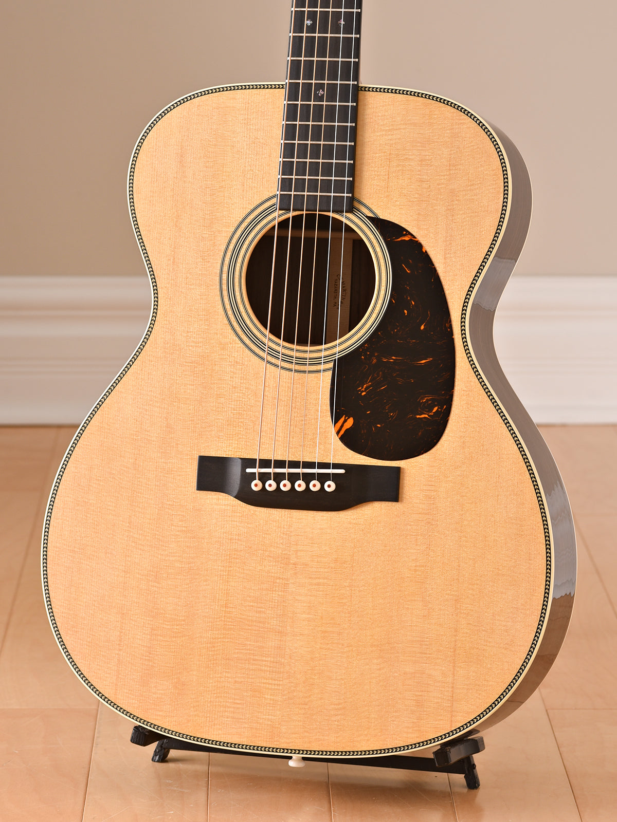 Martin 000-28