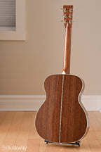 Martin 000-28