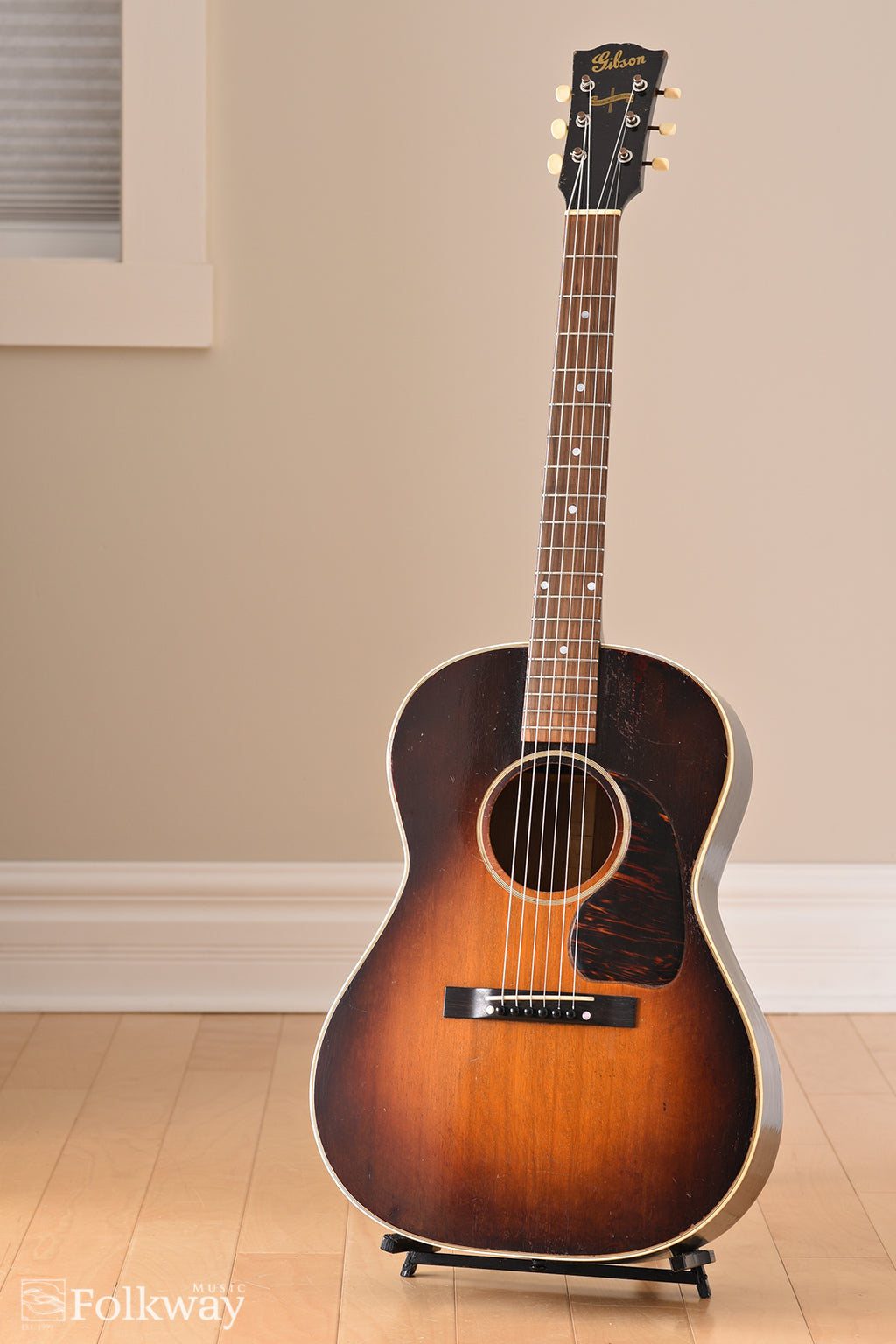 1943 Gibson Banner LG-2