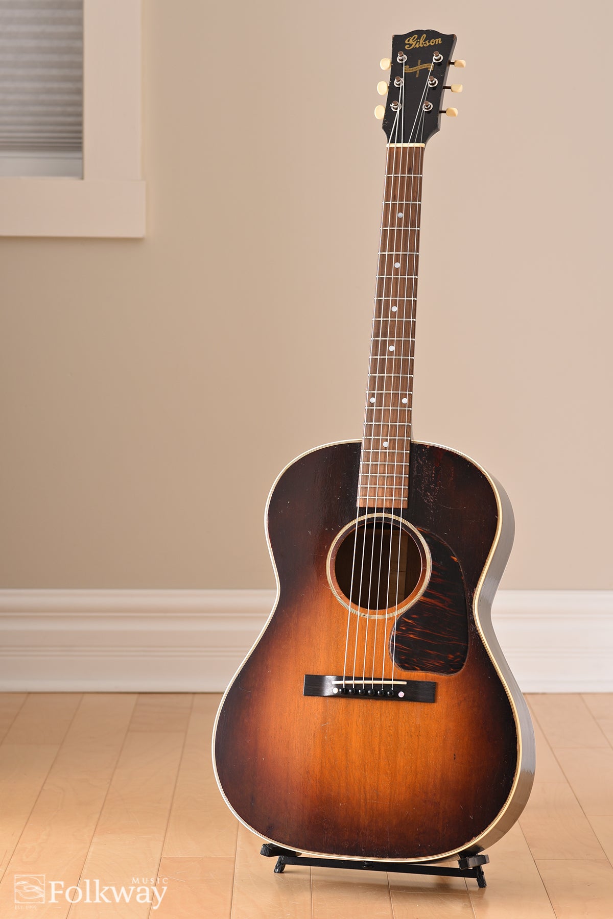 1943 Gibson Banner LG-2