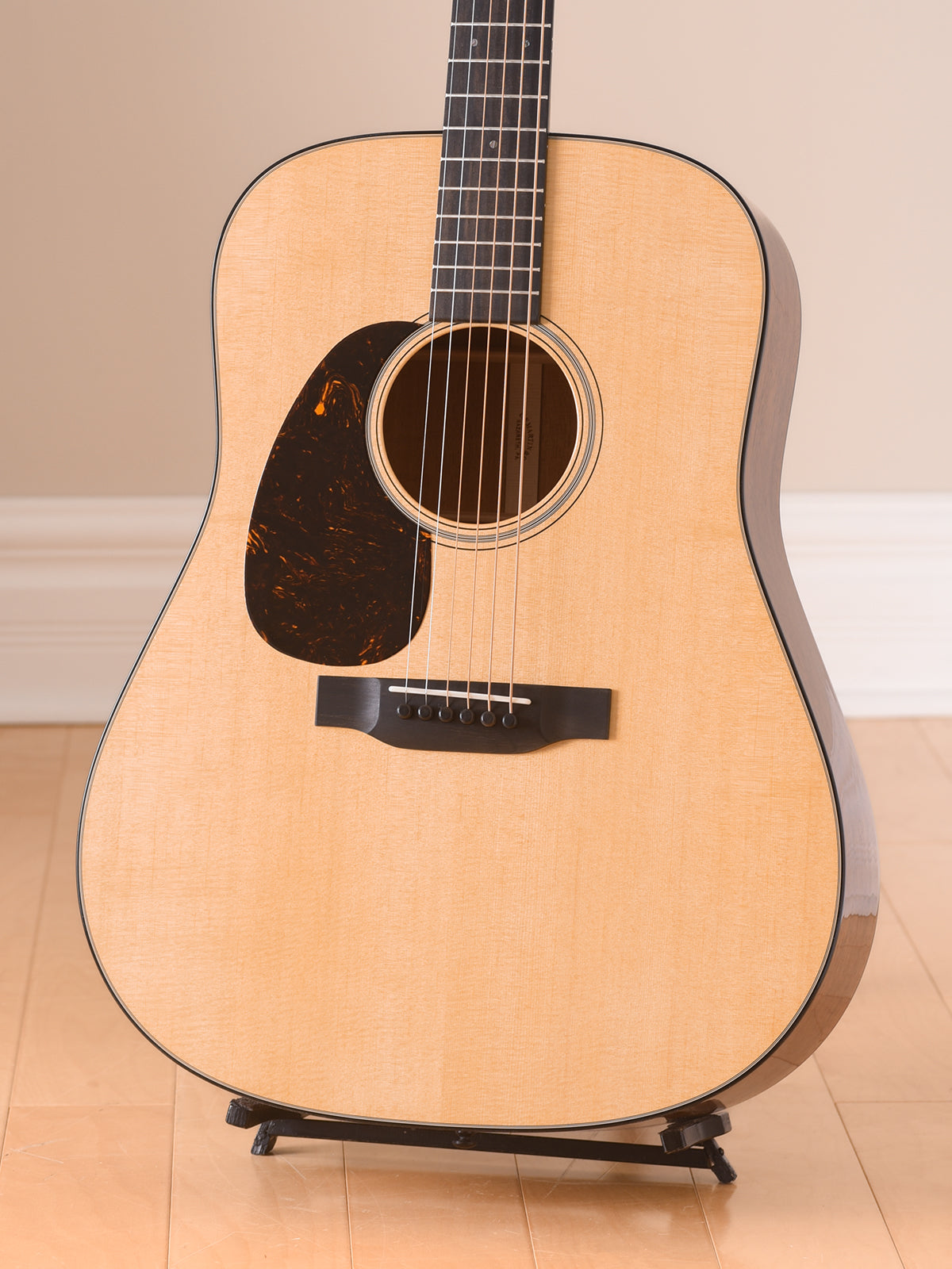 Martin D-18 Lefty