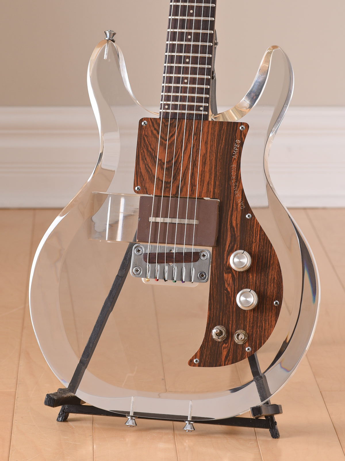 1969 Ampeg Dan Armstrong