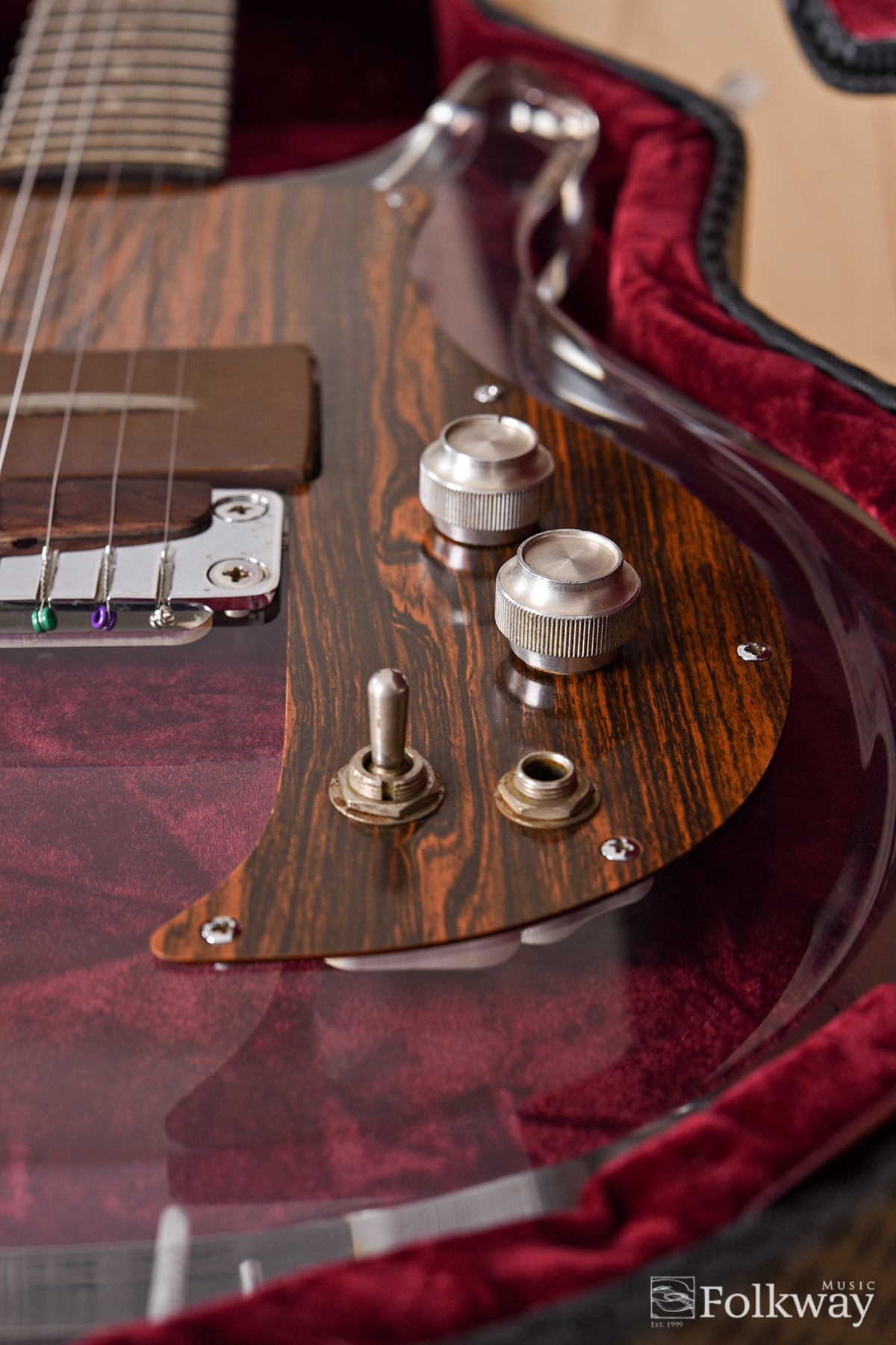 1969 Ampeg Dan Armstrong