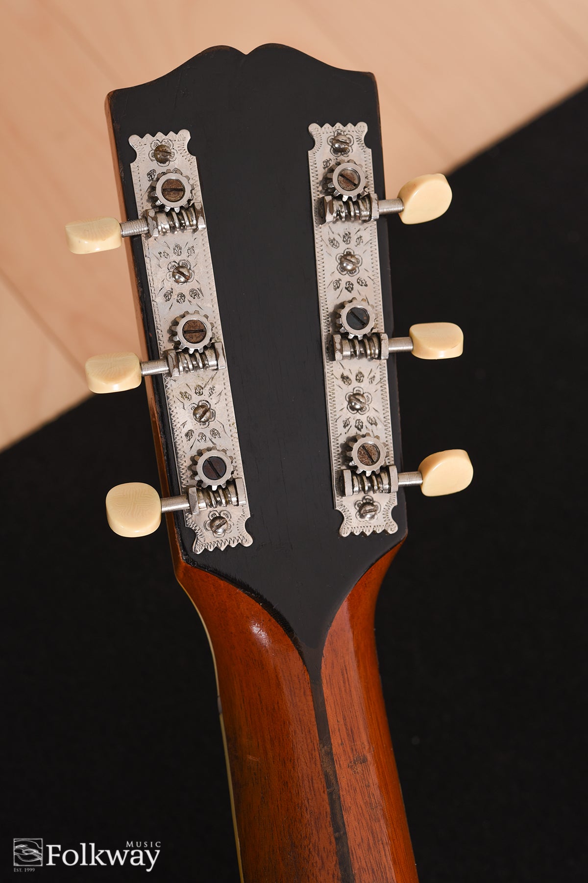 1922 Gibson L-4