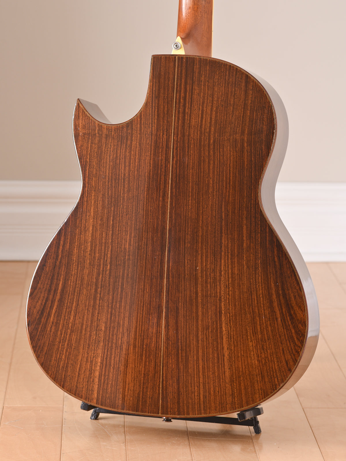1979 Larrivée L-27