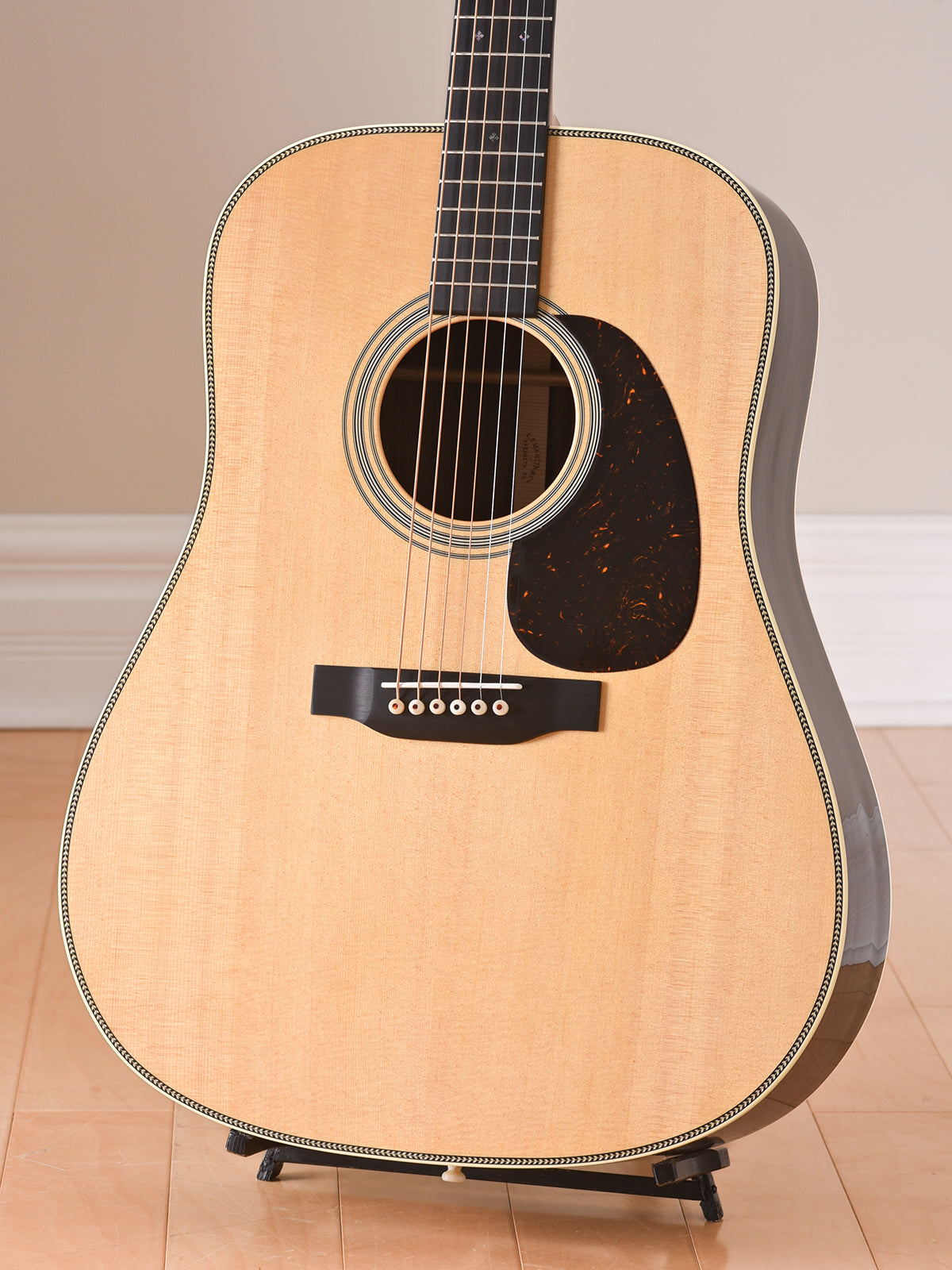 Martin Super HD-28