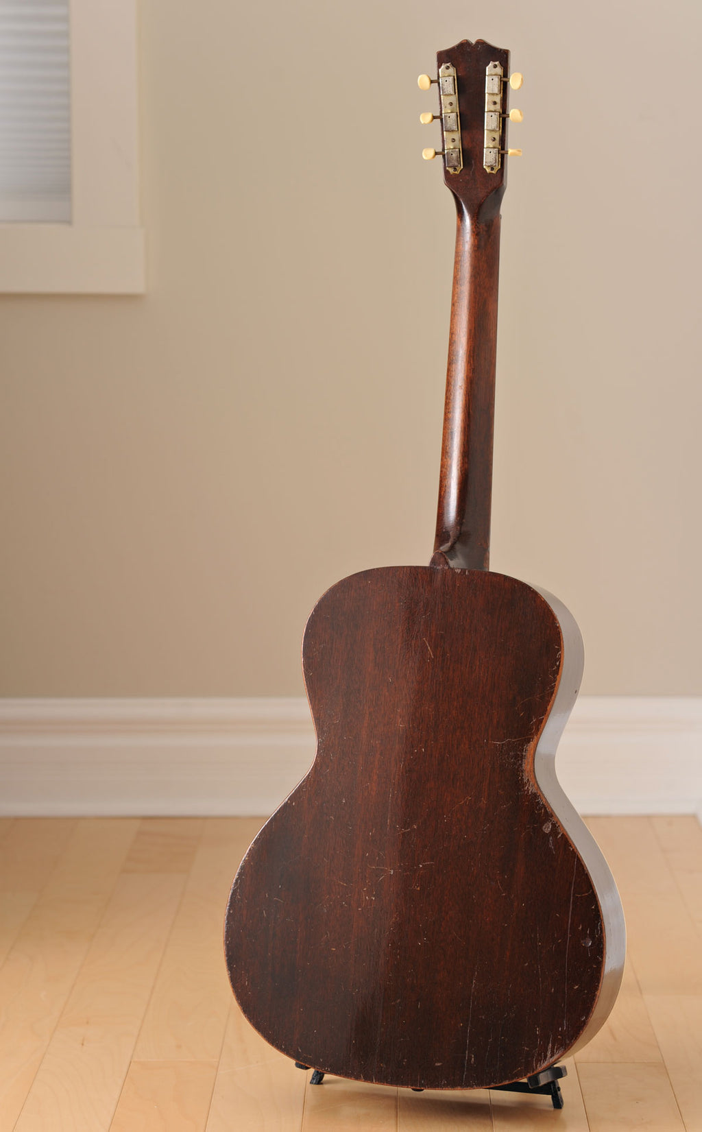 1933 Gibson L-00