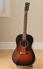 1945 Gibson Banner LG2