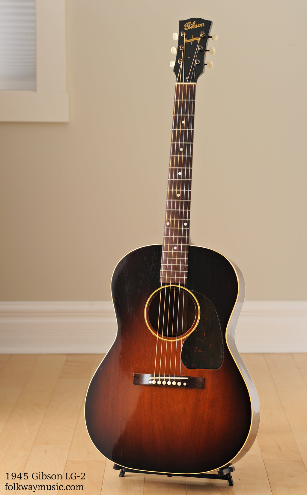 1945 Gibson Banner LG2