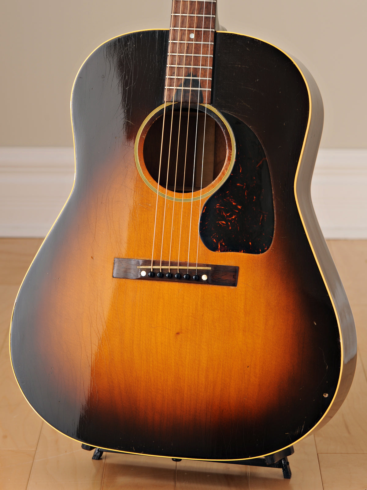 1945 Gibson Banner J-45