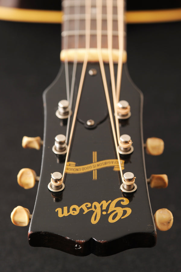 1945 Gibson Banner J-45