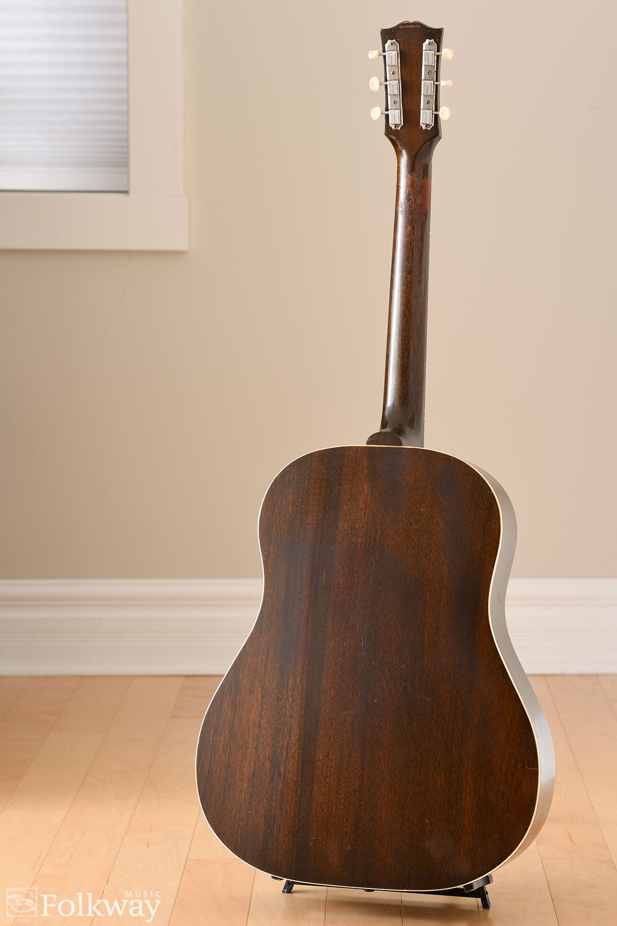 1951 Gibson J-45