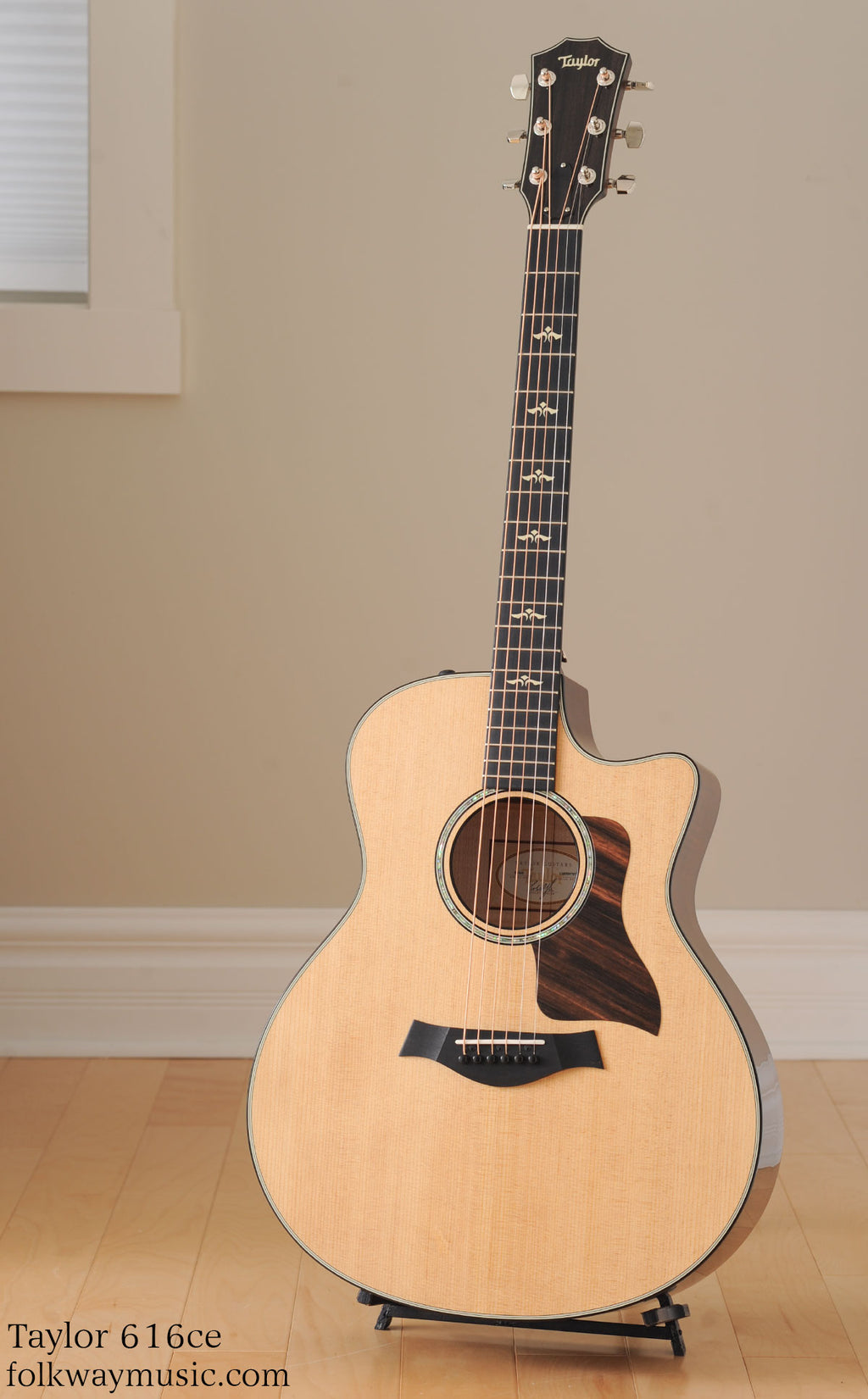 Taylor 616ce