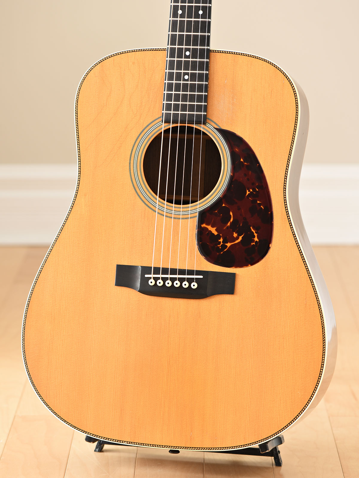 1976 Martin HD-28
