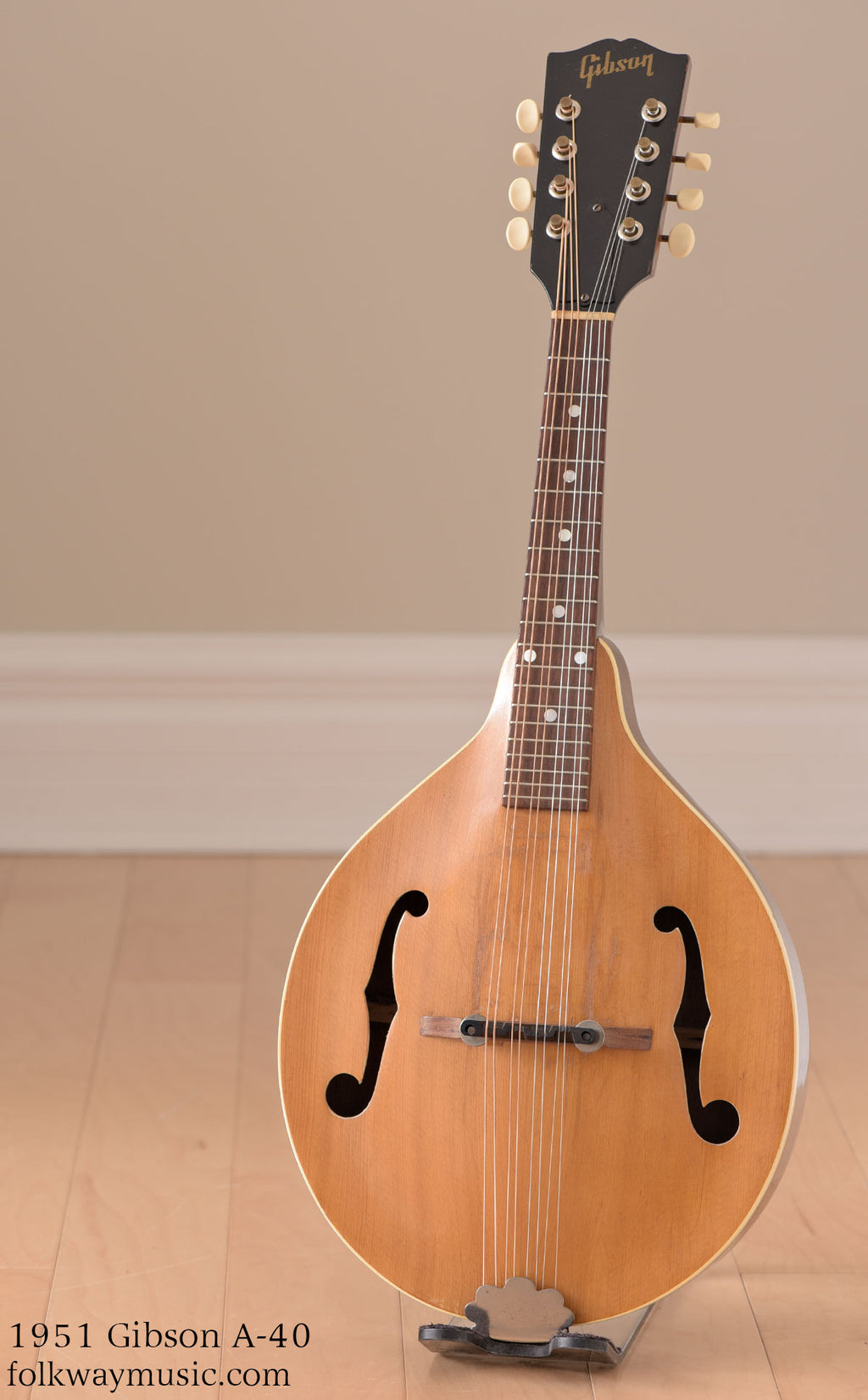1951 Gibson A-40