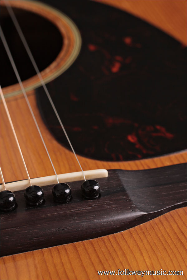 1966 Martin D-18