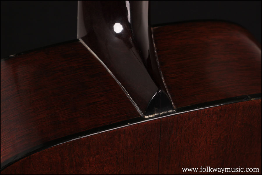 1939 Martin D-18