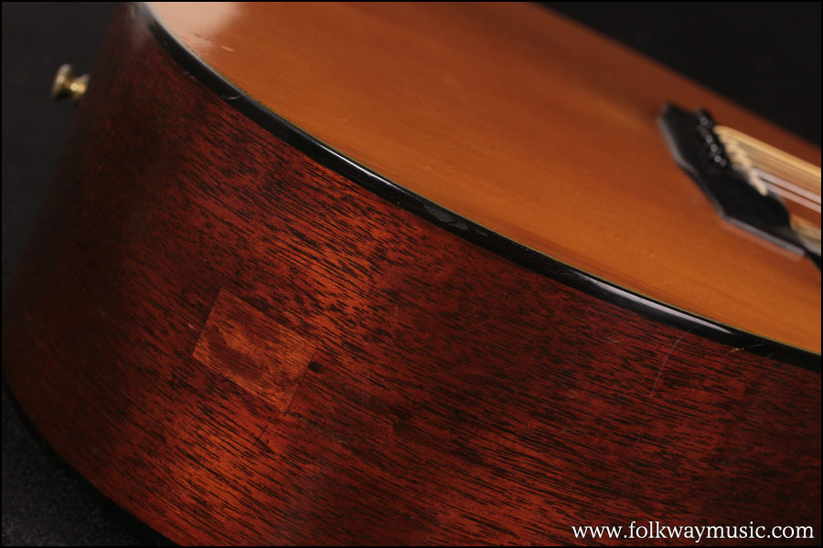 1939 Martin D-18