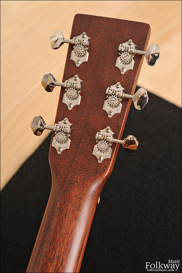 2013 Martin D-18