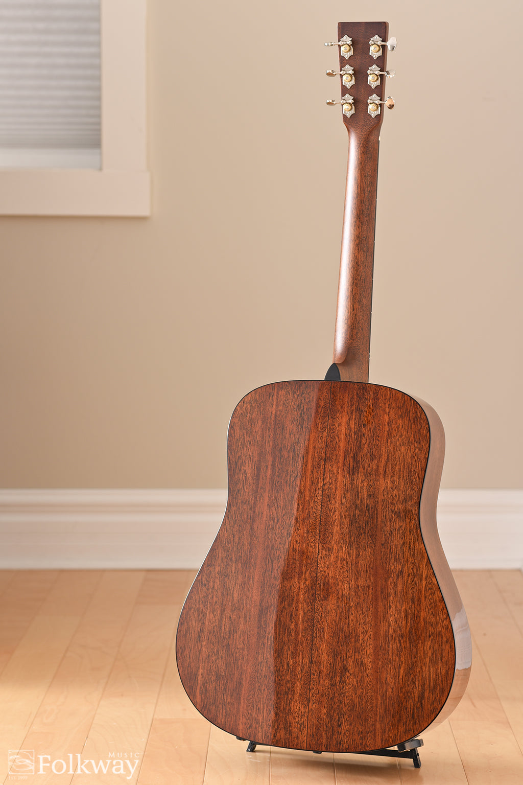Martin D-18 (discontinued spec)