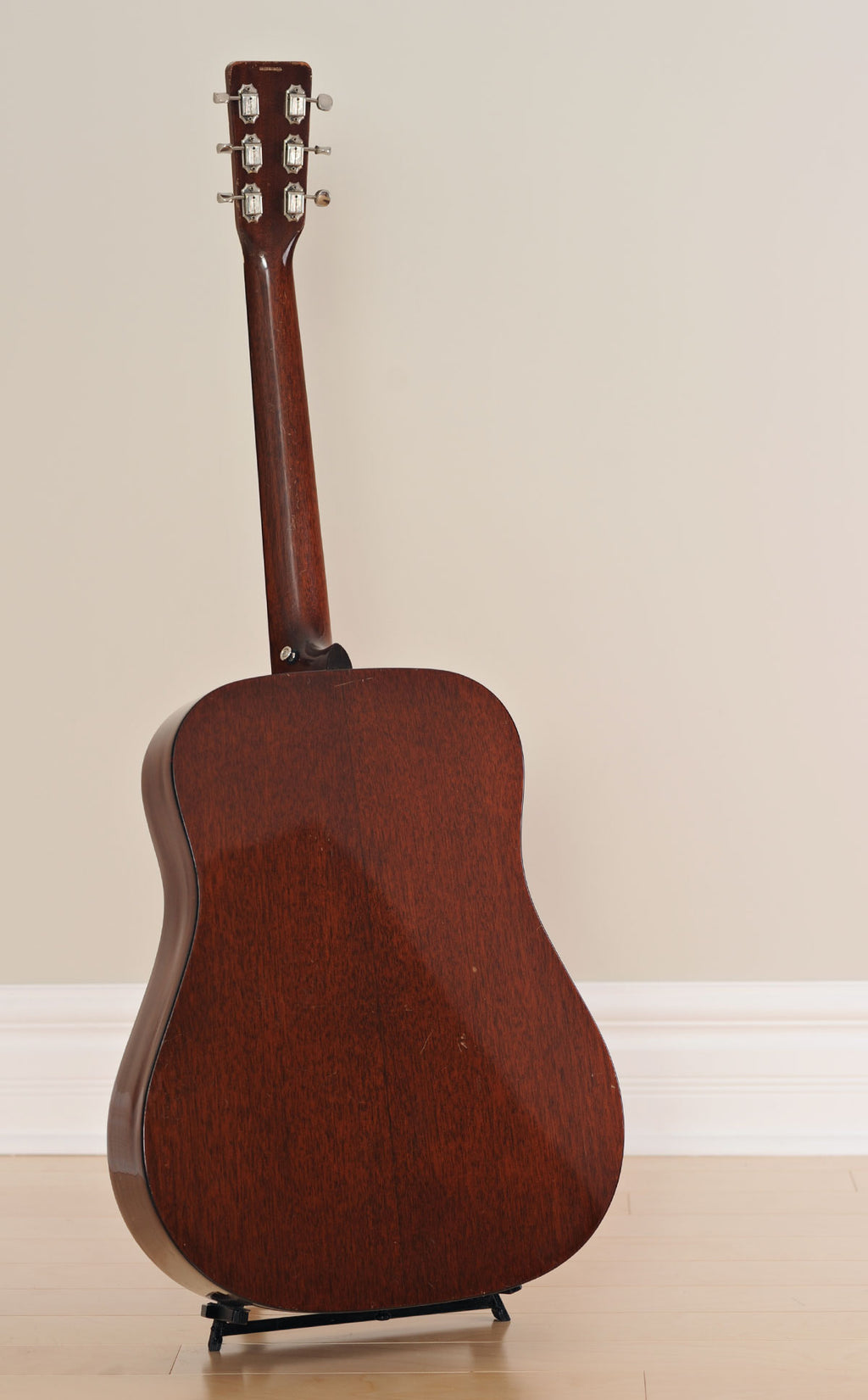 1957 Martin D-18