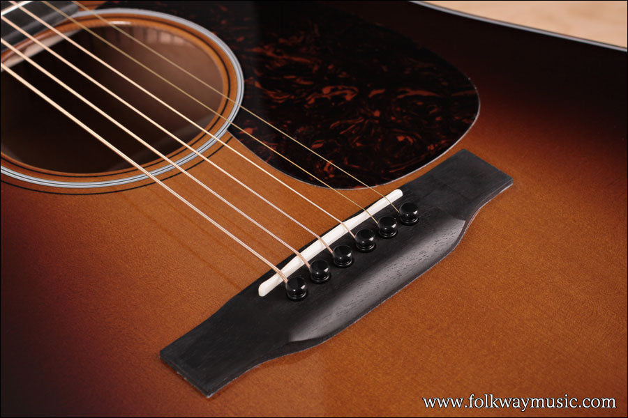 Martin D-18 Sunburst 1935
