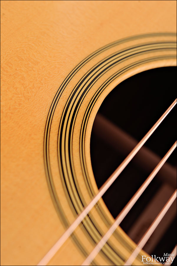 Martin D-28 (discontinued spec)