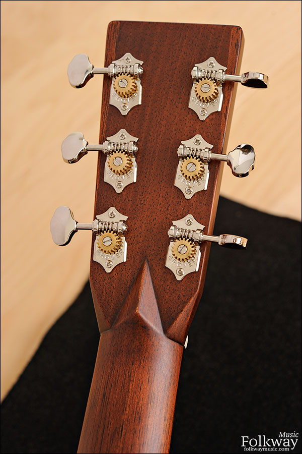 Martin D-28 (discontinued spec)