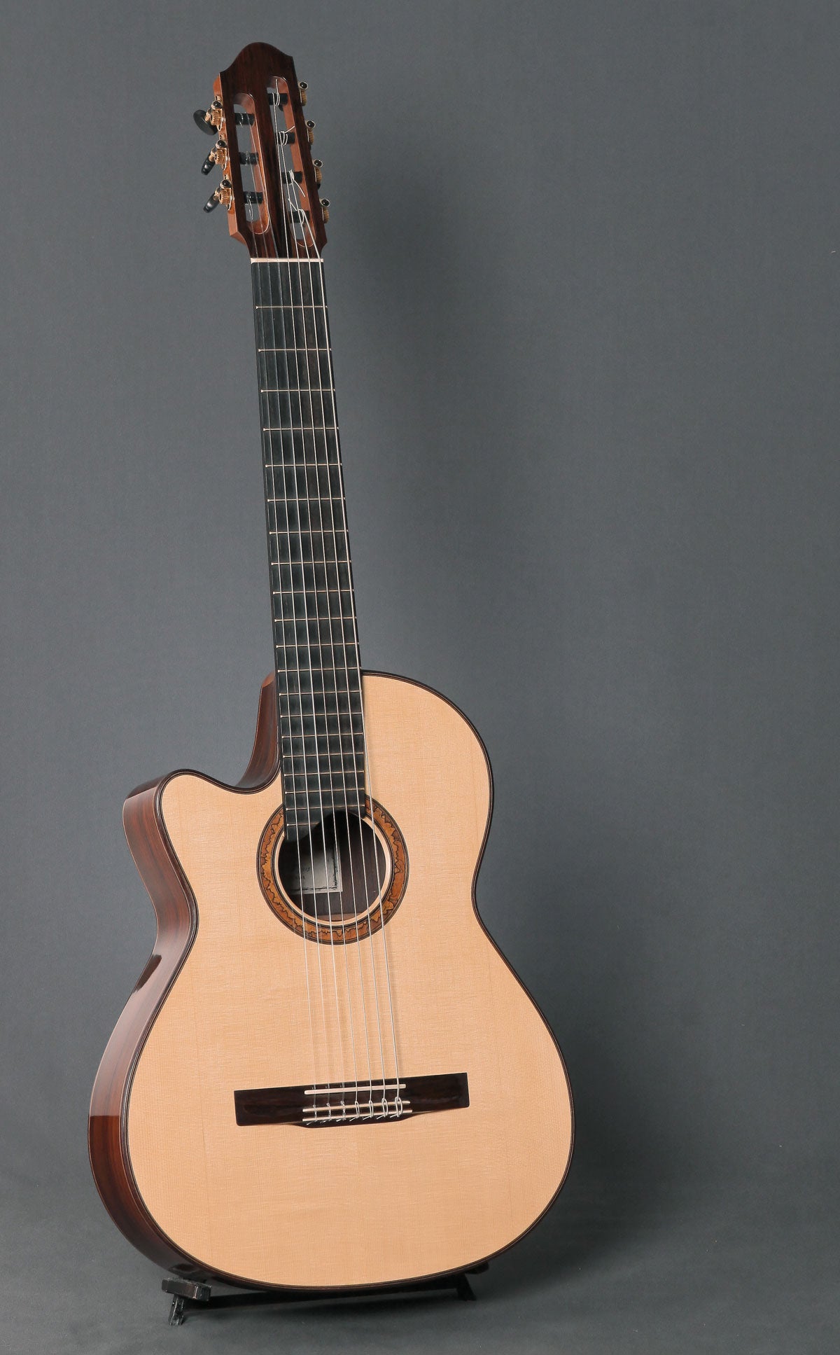 Sergei De Jonge Lefty 7 String Cutaway Concert Classical