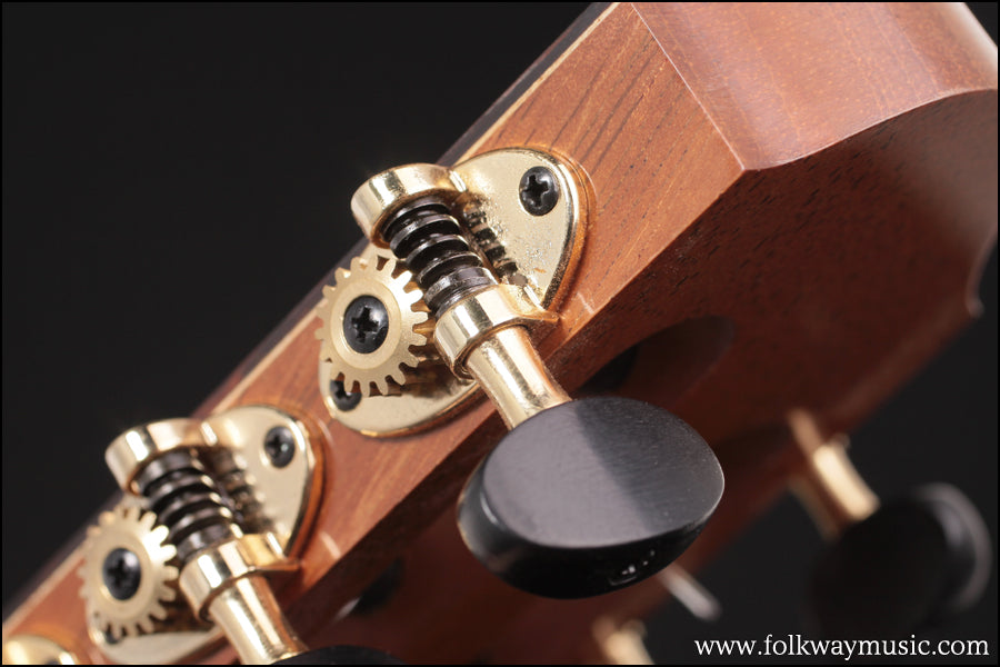 Sergei De Jonge Lefty 7 String Cutaway Concert Classical