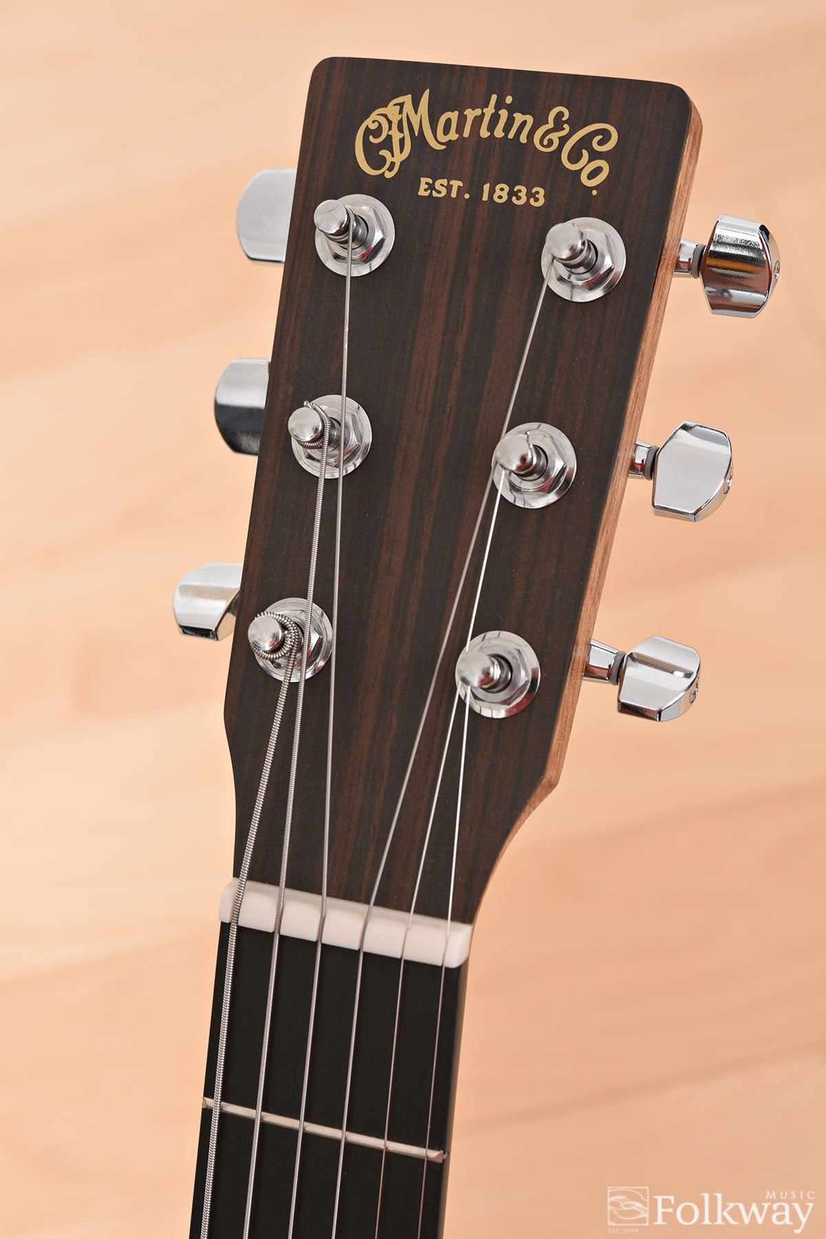 Martin Dreadnought Jr-E SB (discontinued spec)