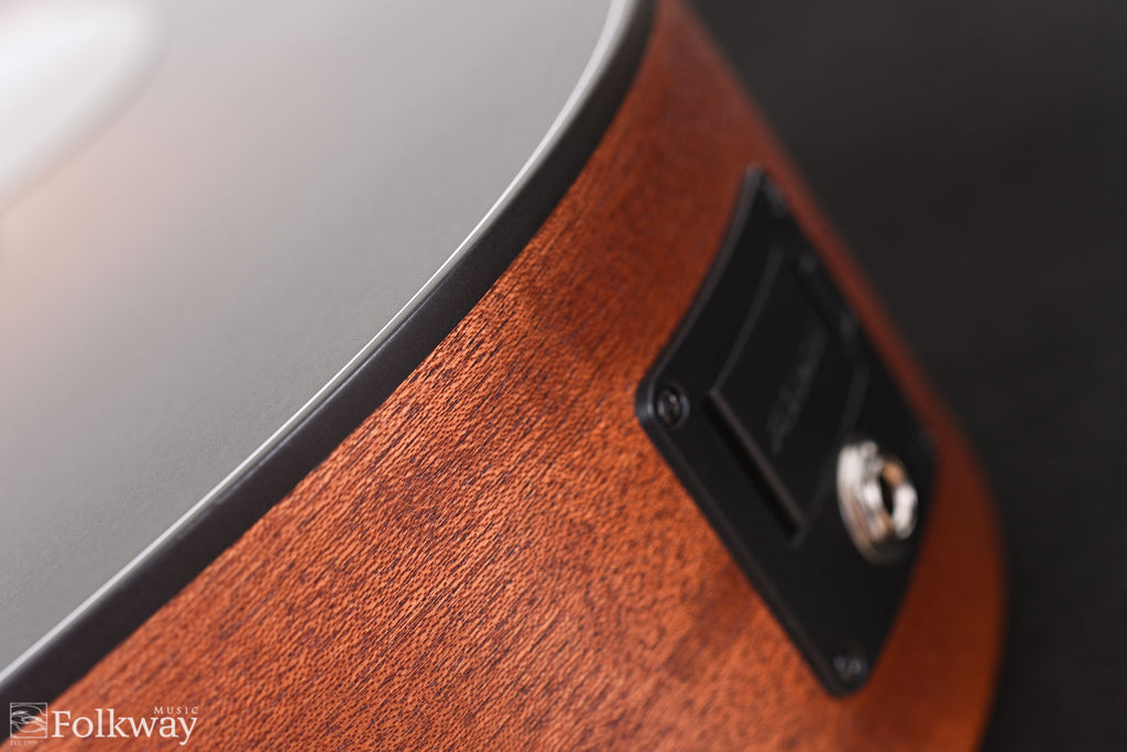 Martin Dreadnought Jr-E SB (discontinued spec)