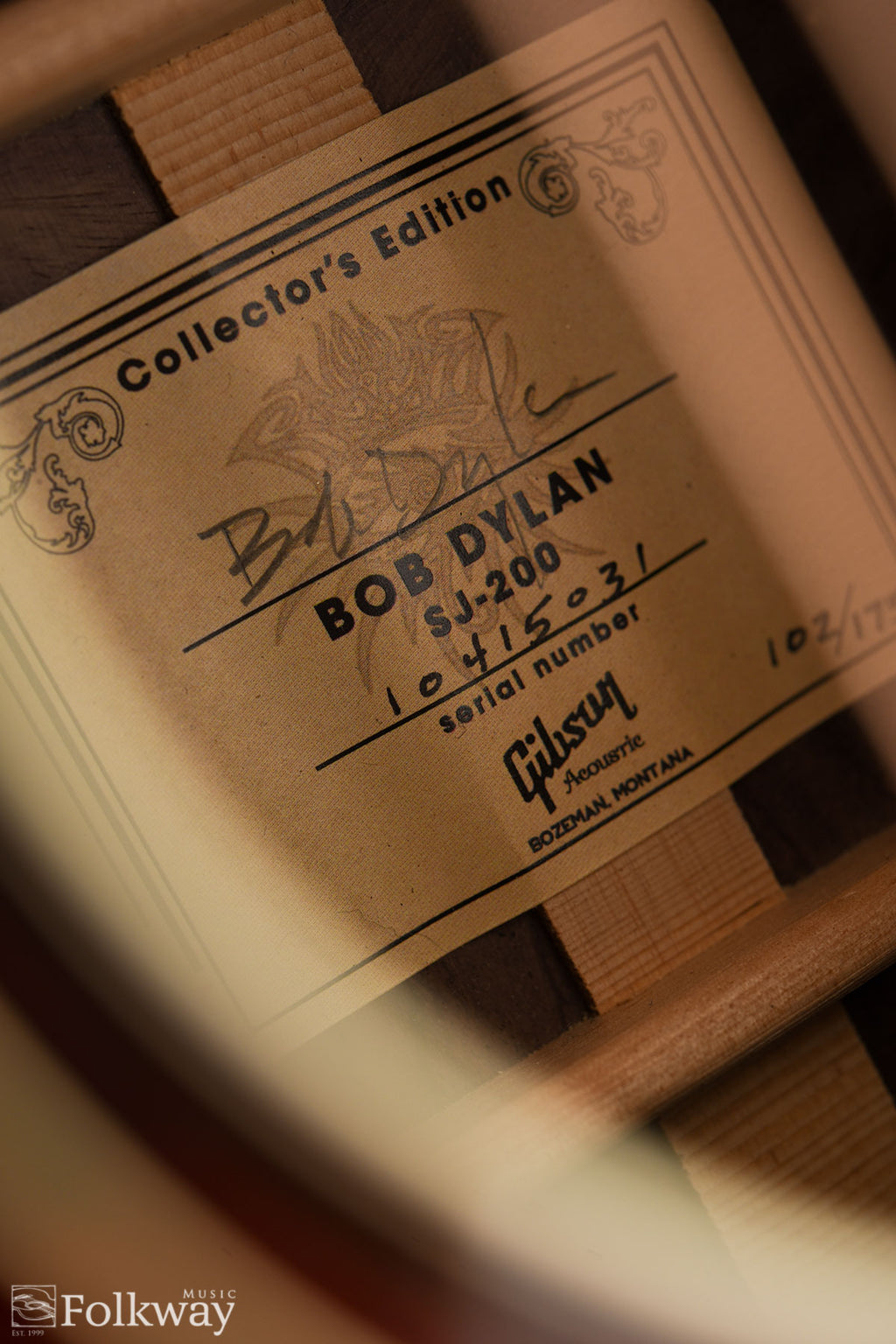 2015 Gibson SJ-200 Bob Dylan Collector’s Edition