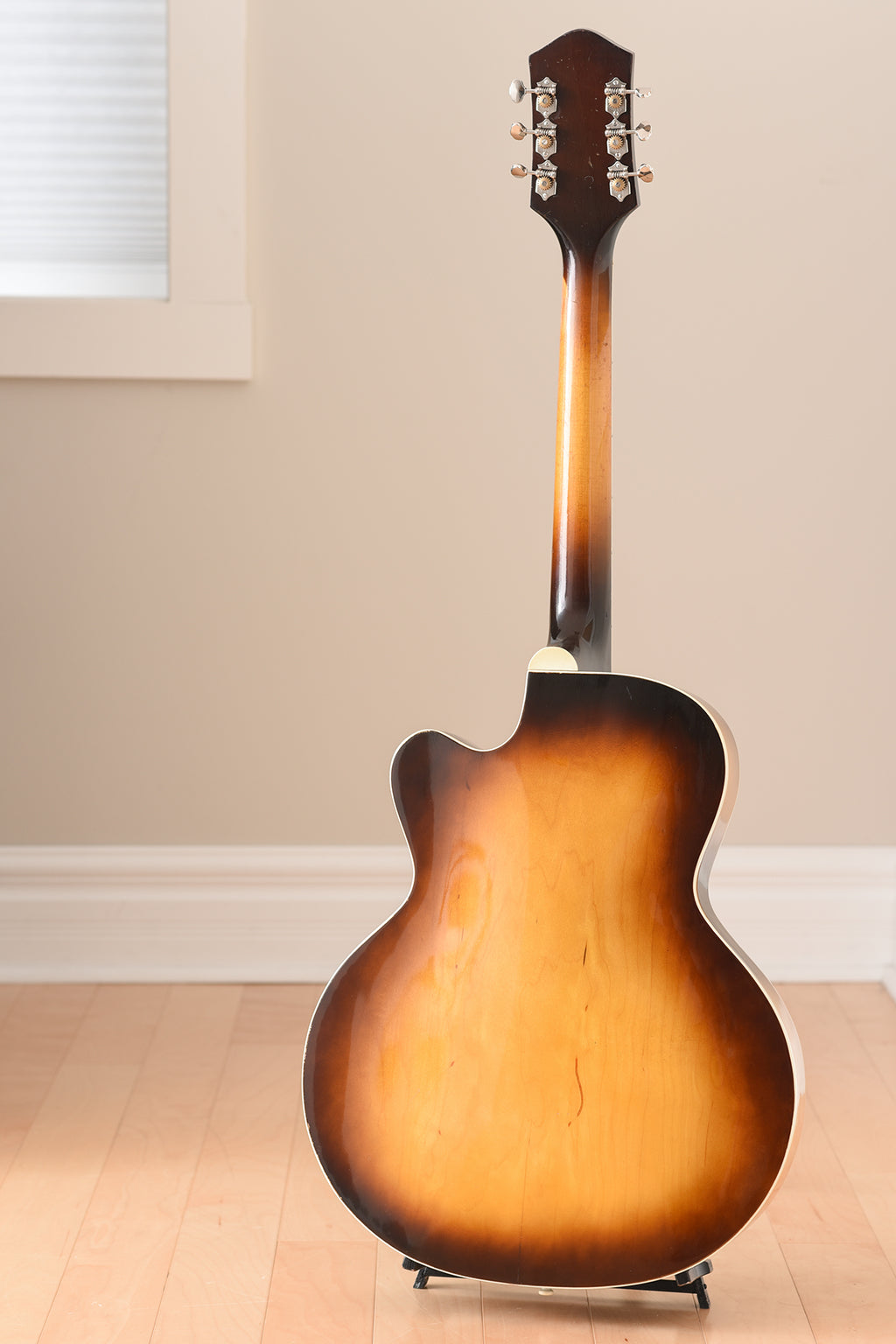 1959 Harmony H-1310